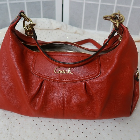 Coach Handbags - 🔥PRICE DROP🔥Coach "Ashley" Convertible hobo